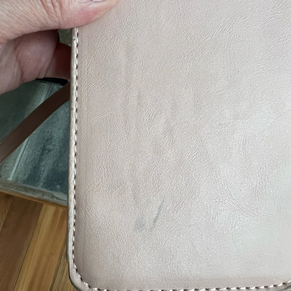 Bebe Blush Pink Backpack. Vegan leather. Lots of pockets.